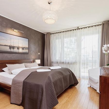 Apartments Obopolna Cracow By Noclegi Renters Krakow Ngoại thất bức ảnh