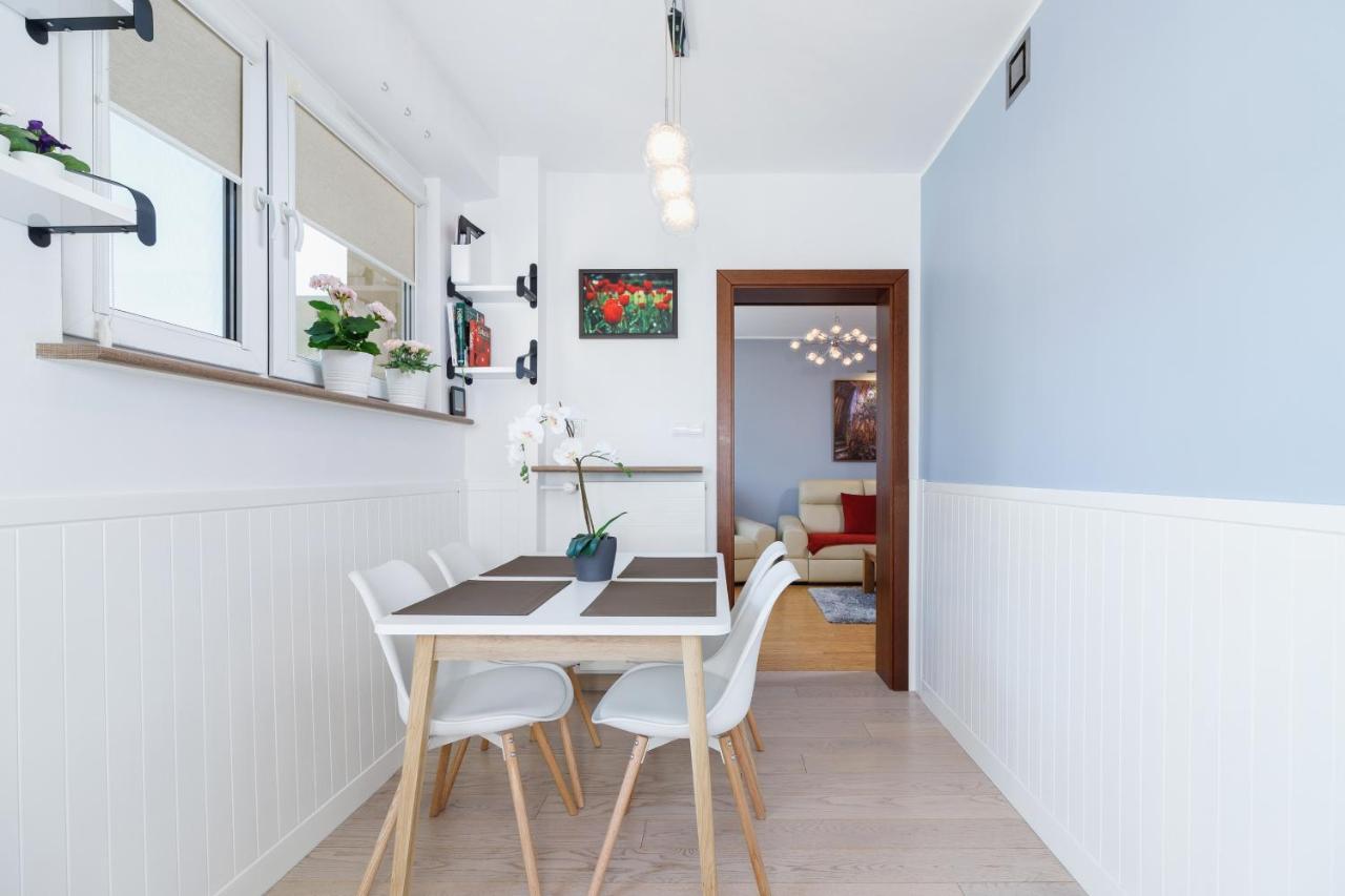 Apartments Obopolna Cracow By Noclegi Renters Krakow Ngoại thất bức ảnh